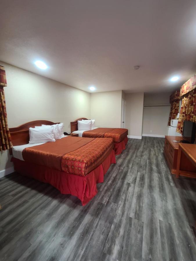 Majestic Inn&Suites Klamath Falls Exterior foto