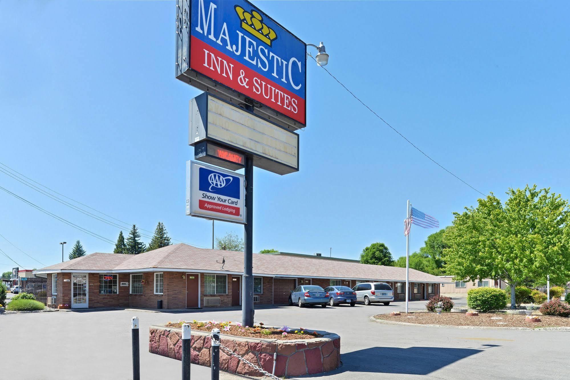 Majestic Inn&Suites Klamath Falls Exterior foto